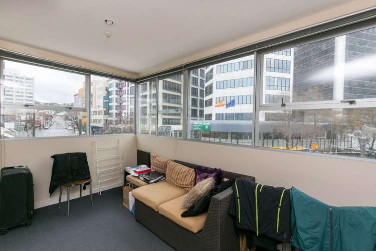 2f/49 Manners Street Te Aro_2