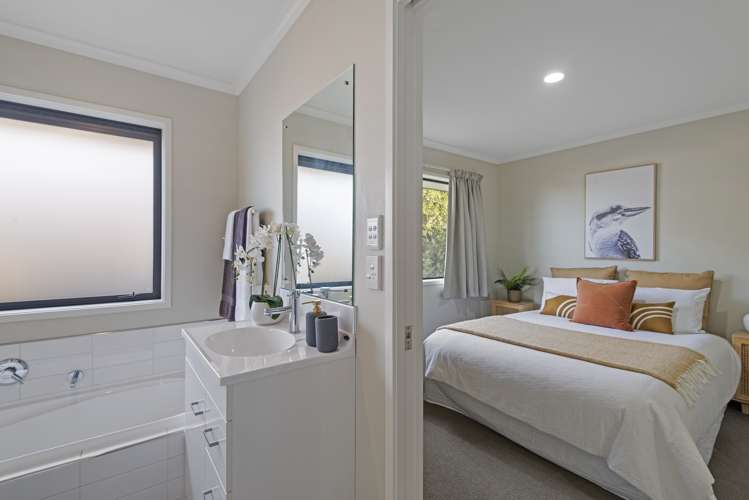 49 Farnborough Way Rolleston_9