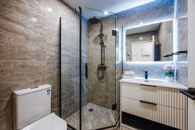 7/4 Bingara Place Favona_19