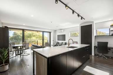 601/6 Dock Street_4