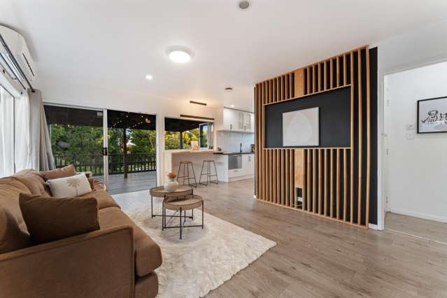 2/20 Celeste Place Totara Vale_4