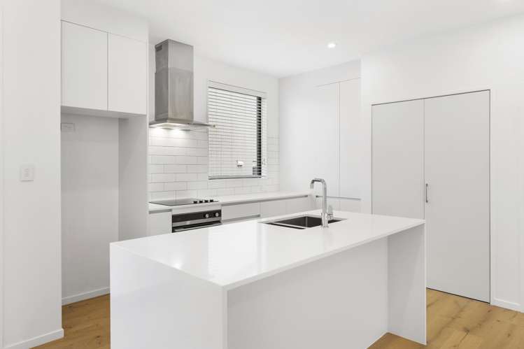 8/37 Saint Vincent Remuera_5
