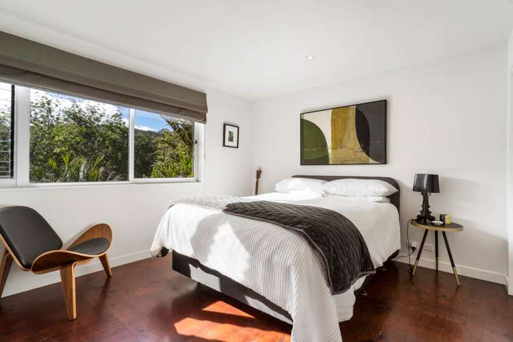 31 Lone Kauri Road Karekare_13