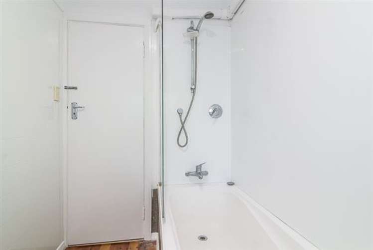 1 Karamu Street Eastbourne_8