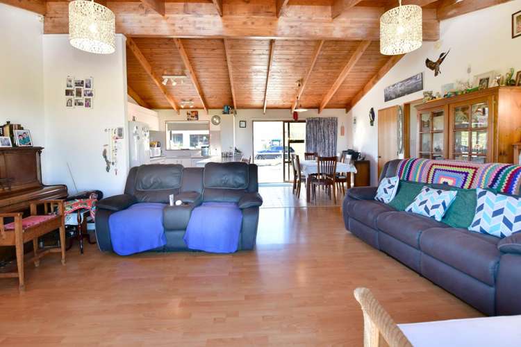 3356 Kaipara Coast Highway Glorit_21