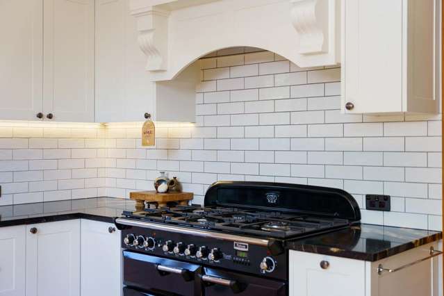 3 Wedgewood Grove Raumati Beach_3