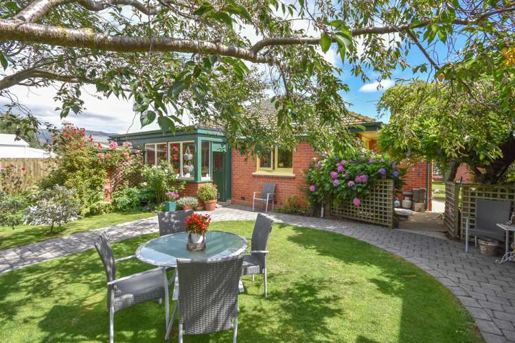 31 Holyhead Street Outram_13