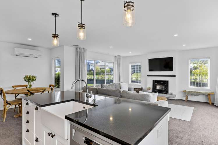 1 Mayfly Grove Nukuhau_3