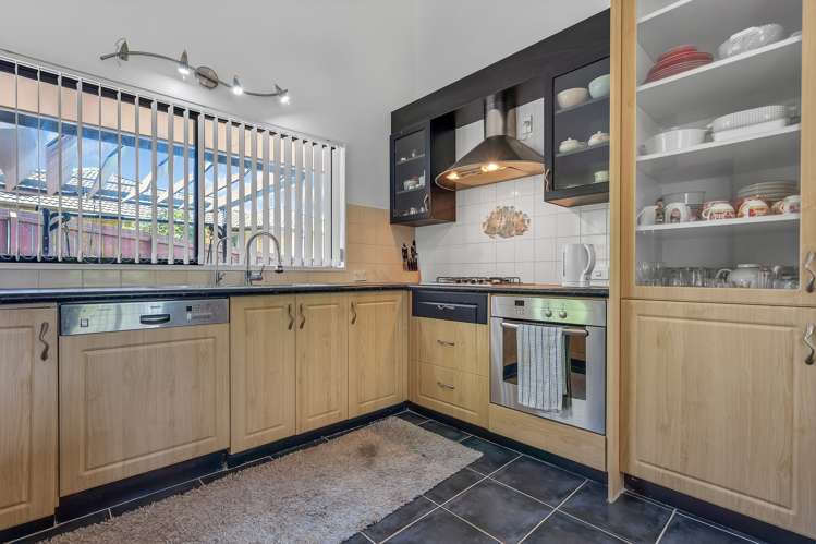 8 Chardonnay Rise Henderson_13