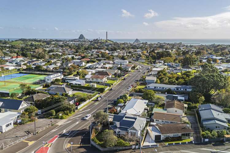 200 Tukapa Street Westown_22