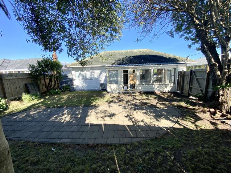 380 Te Atatu Road Te Atatu Peninsula_16