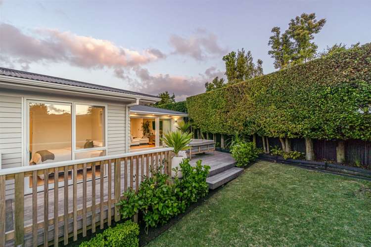 1/15 Ludlow Terrace Totara Vale_3