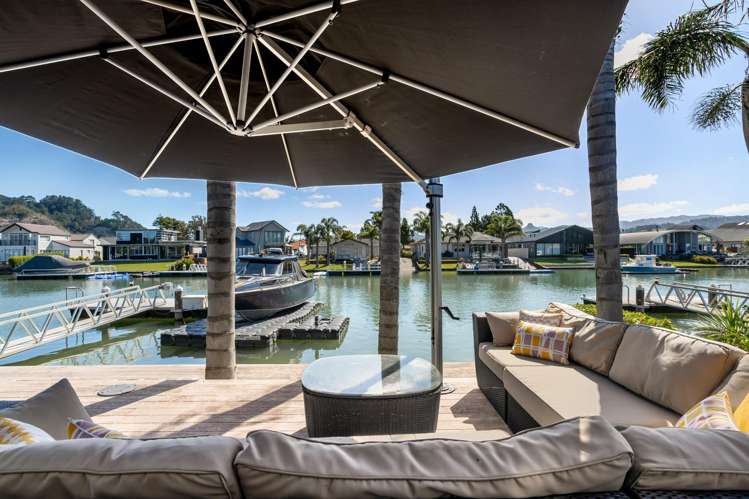 527 Waterways Parade_5