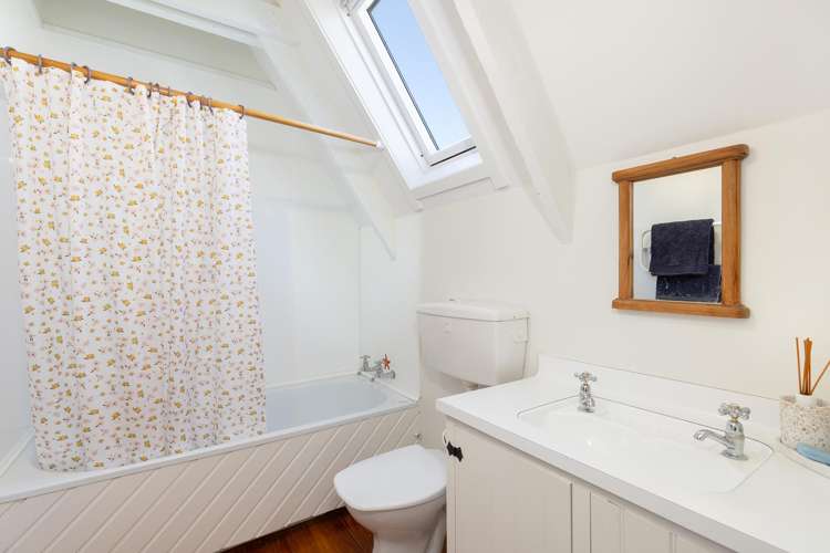 384A Hardy Street East Nelson_11