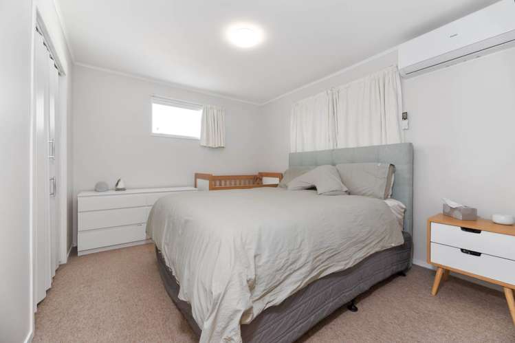 1/20 Lambrown Drive Totara Vale_19