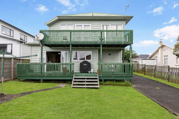 14 Egremont Street Belmont_5