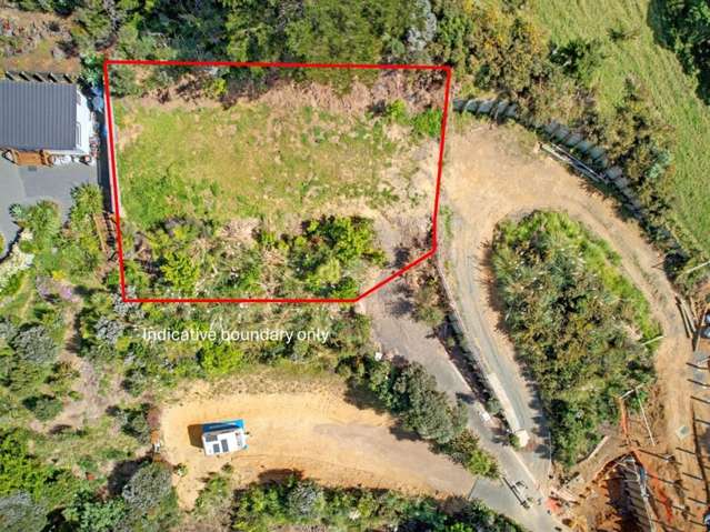 Section in Gated Community with Great Sea Views