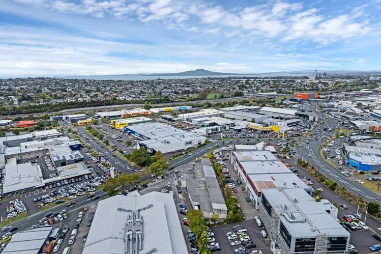 171 Target Road Wairau Valley_10