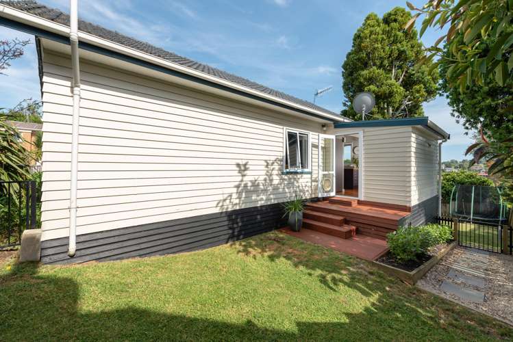 76a Sutherland Road Brookfield_13