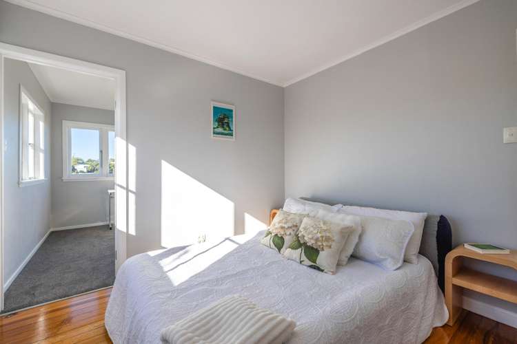 22 Marama Avenue Surfdale_11