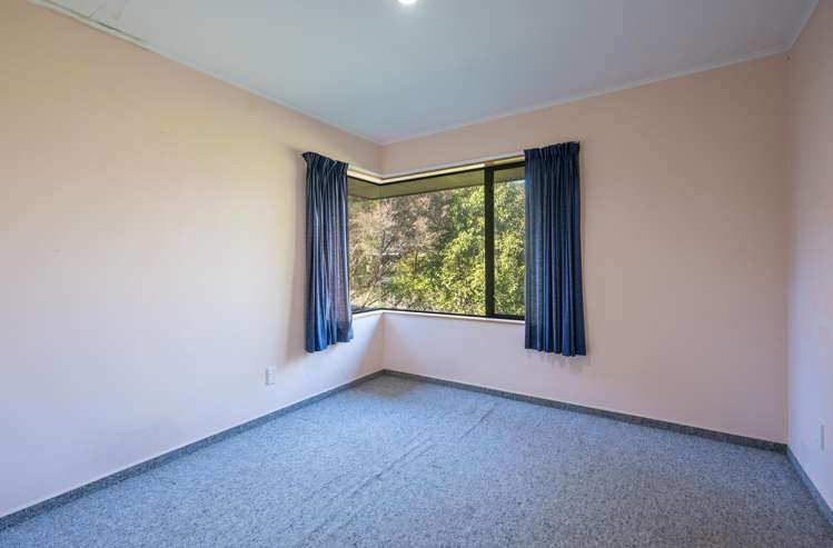 70 Olympus Way Richmond_14