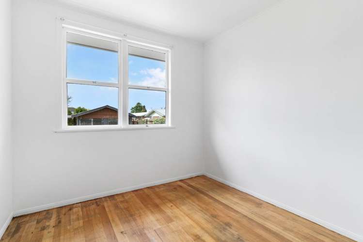 18 Resolute Way Papakura_12