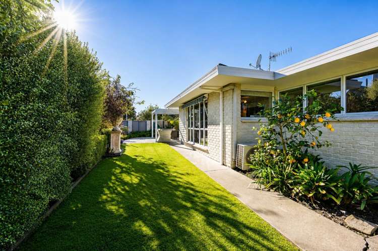 2 Fern Grove Taradale_24