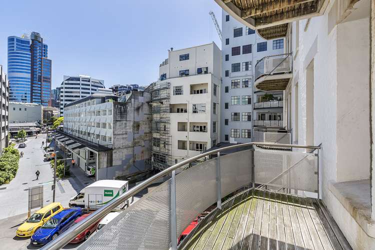 9/32 Cuba Street Te Aro_15