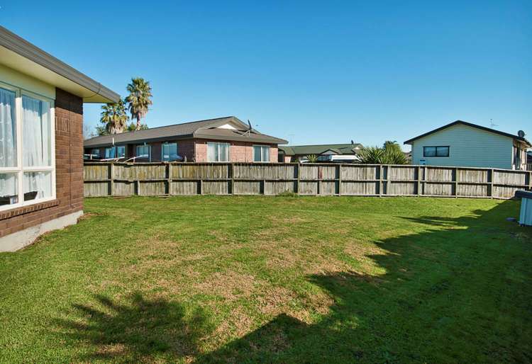 10/15 O'Sullivan Place Waiuku_2