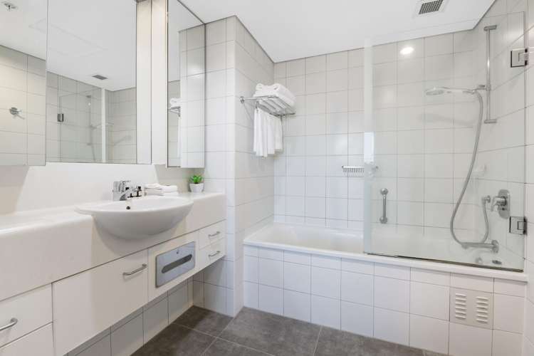 1514/9-17 Byron Avenue Takapuna_10