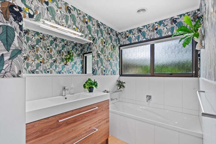 1614 State Highway 14 Maungatapere_18