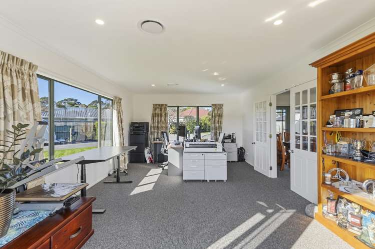 76a Smart Road Glen Avon_18