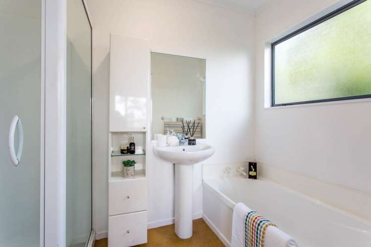 2/44 Barbados Drive Unsworth Heights_16