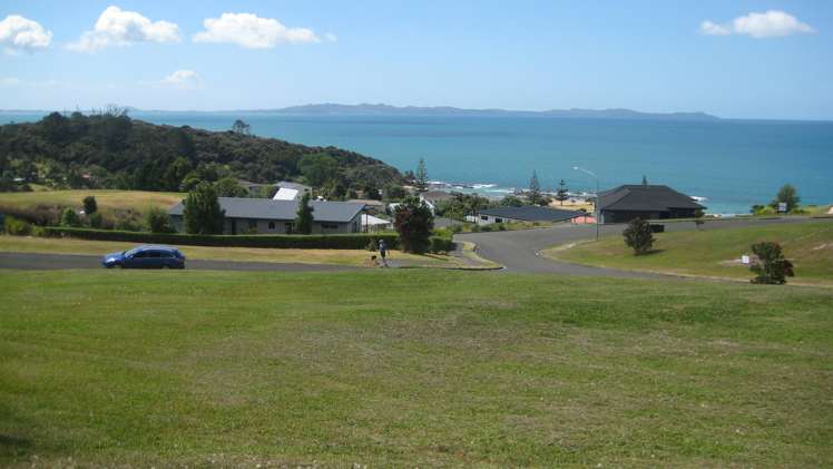 16 Sunrise Place Cable Bay_7