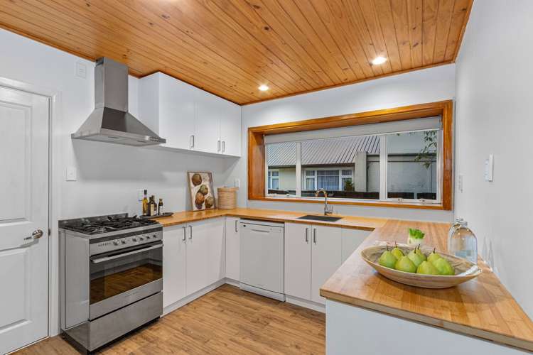 63 Jennifer Street Bryndwr_6