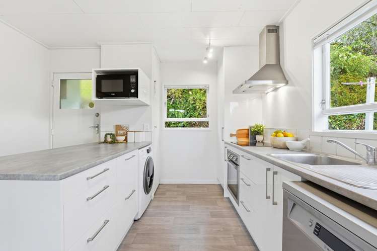 73B Great North Road St Johns Hill_7