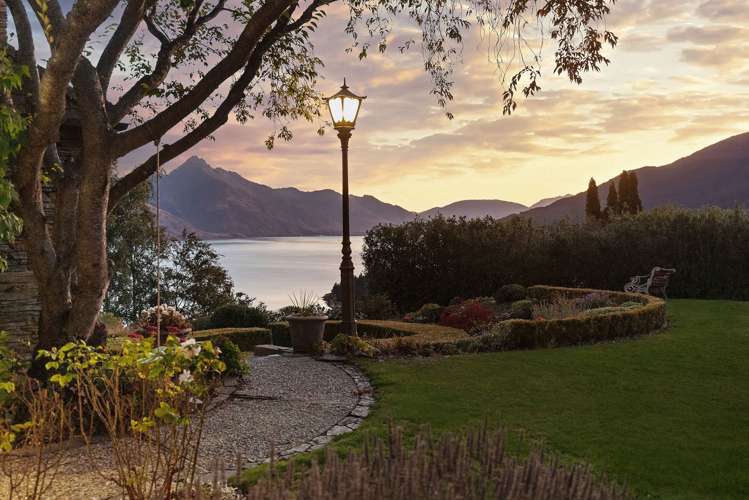 50 Edinburgh Drive Queenstown_16