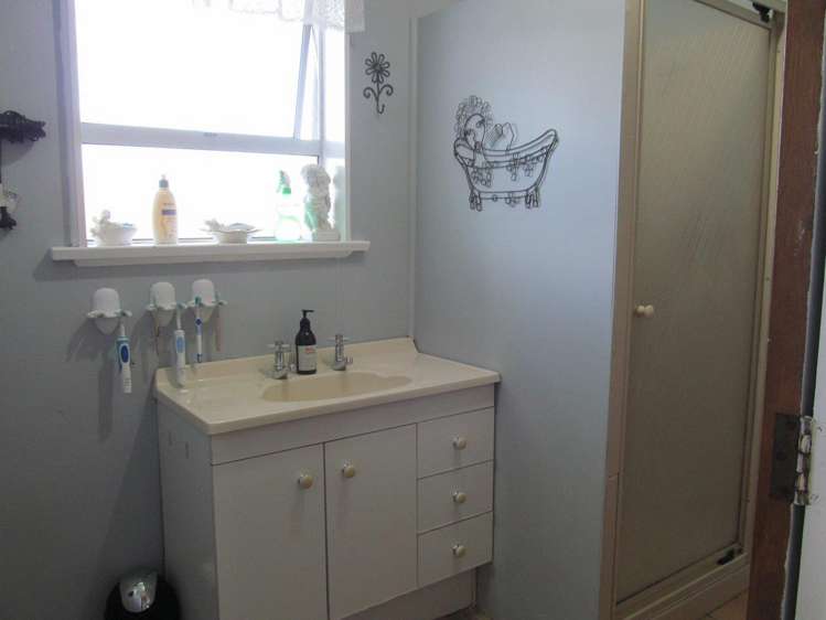 10 Blackmore Crescent Alexandra_12