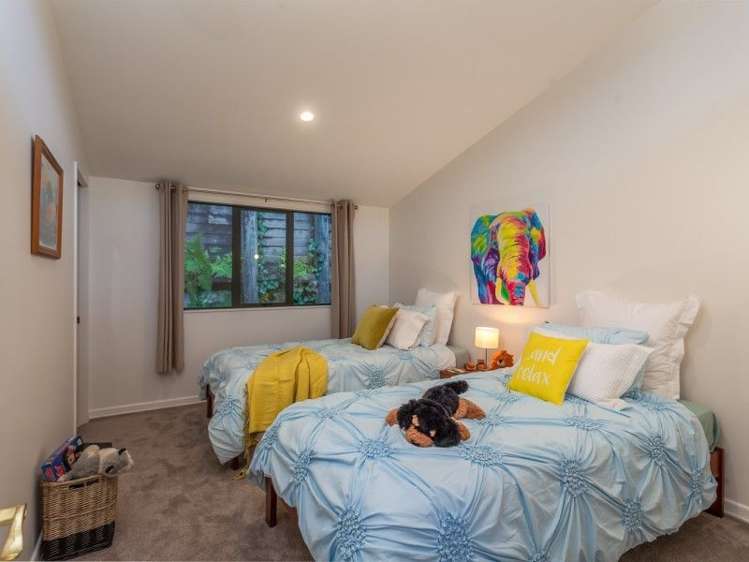 176 Laingholm Drive Titirangi_12