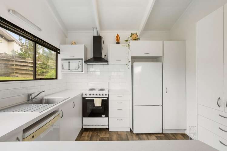 218 The Drive Whangamata_9