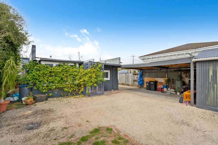 232 High Street South Carterton_9