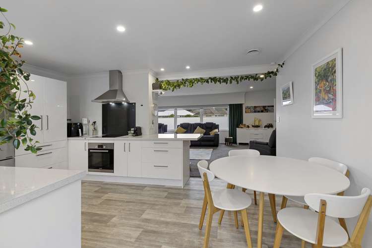 1020 Fergusson Drive Clouston Park_10