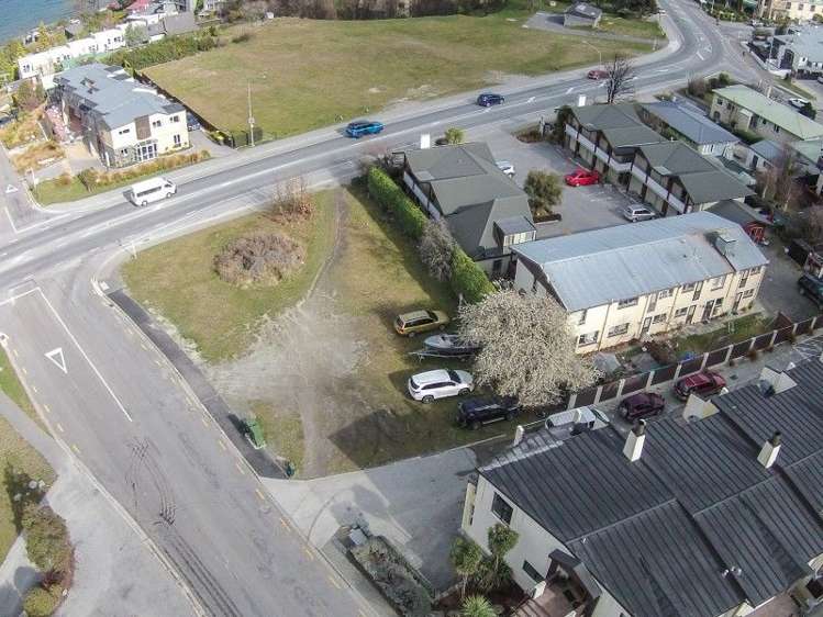 20 Suburb Street Queenstown_11