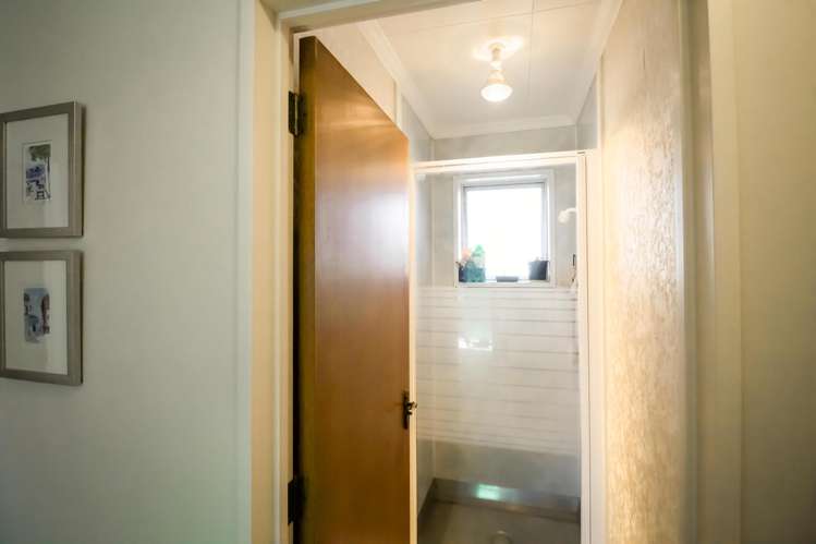 1a Huata Place West End_20