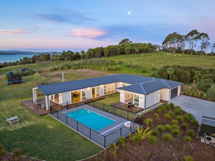 6 Kohatu Roa Way Mahurangi East_55