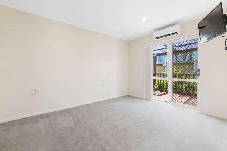 6 Camberley Court Manurewa_11