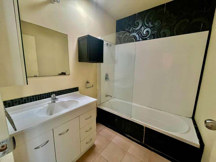 202f Massey Road Mangere East_5