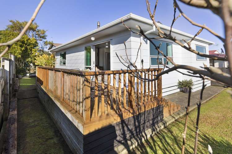 68 Bayly Street Waitara_2