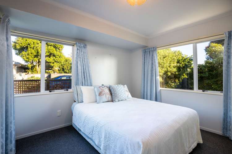 3a Kinross Drive Merrilands_15