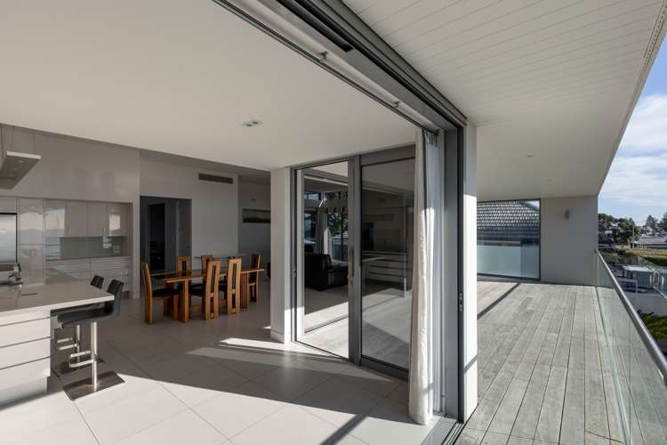 81 Marine Parade Mount Maunganui_13